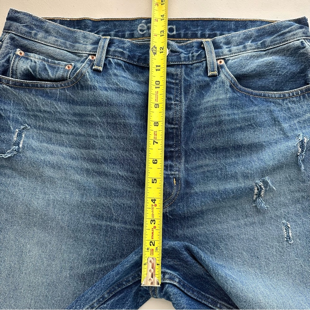 ÉTICA Distressed Denim Cutoff Midi Shorts Women’s Size 31 - Picture 8 of 9